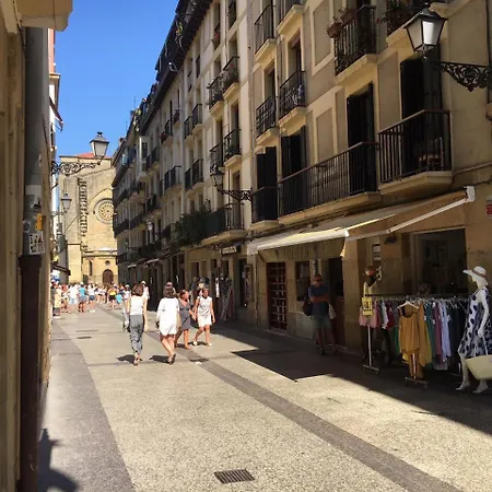 32 De Agosto By Sansebastianforyou 2* San Sebastian